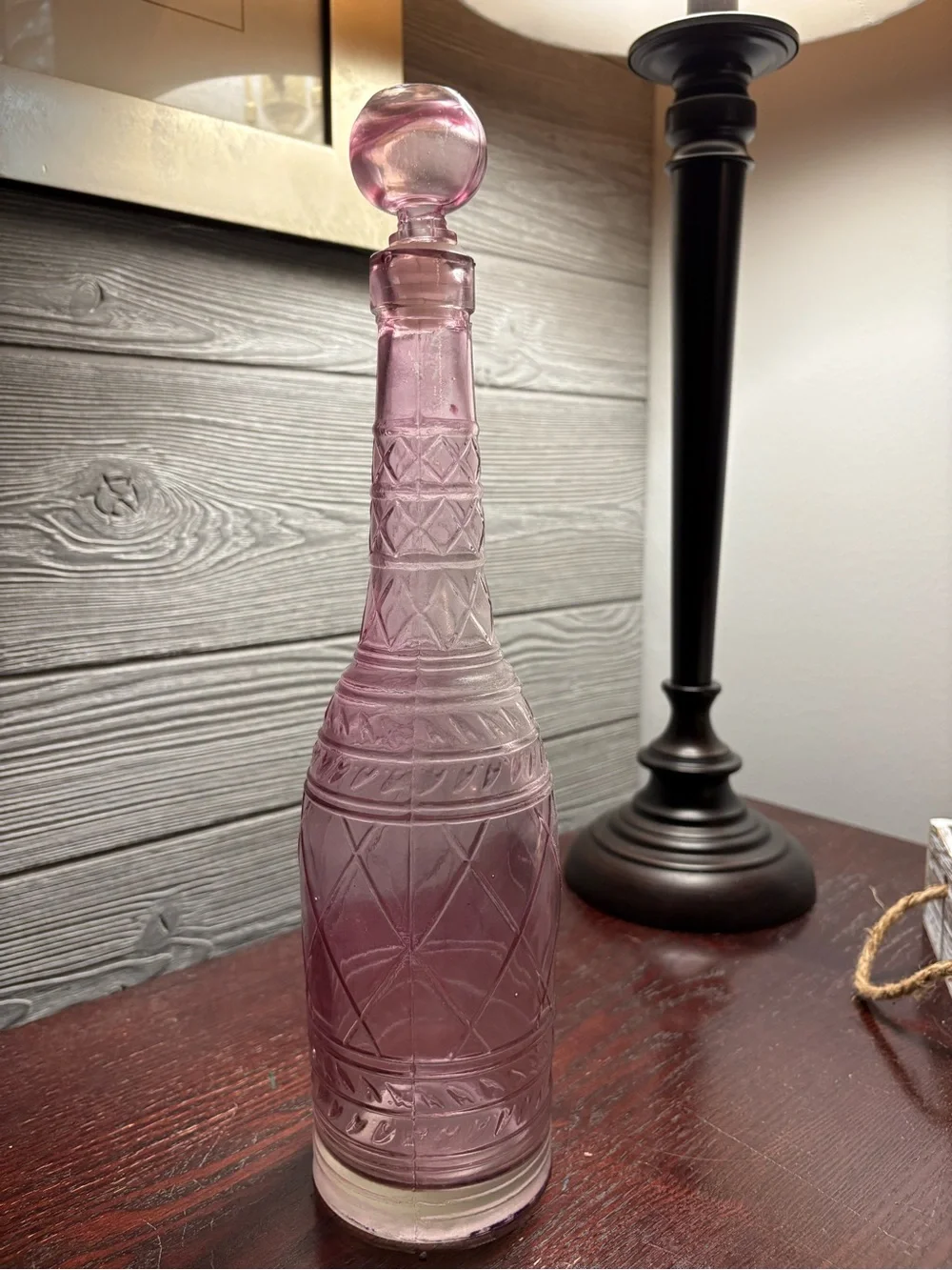Vintage -style Pink Glass Decanter-diamond geometric pattern w/ glass stopper